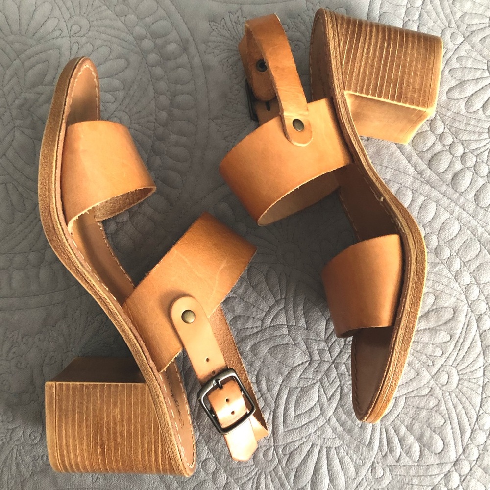 Seychelles Warm Tan Leather Block Heel Sandal